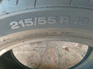 2x 215/55/18 continentals Tyres 85%tread excellent conditions