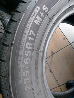 2x 225/65/17 for SUV CARS Michelins Tyres 85%tread excellent conditions
