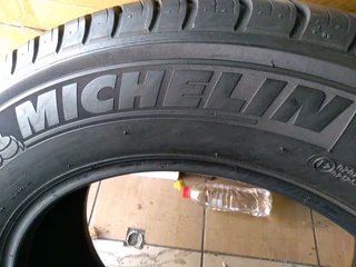 2x 225/65/17 for SUV CARS Michelins Tyres 85%tread excellent conditions
