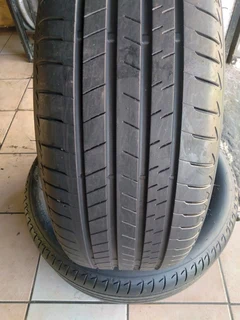 2x 245/50/19 run flat Bridgestone Tyres 89%thread excellent condition