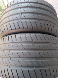 2x 265/30/19 fairly used Bridgestone Tyres 85%thread excellent conditions