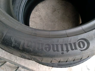 2x 245/45/19 continentals Tyres very good conditions call or whatsapp (0736160110)