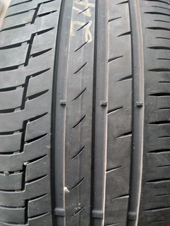 2x 245/45/19 continentals Tyres very good conditions call or whatsapp (0736160110)
