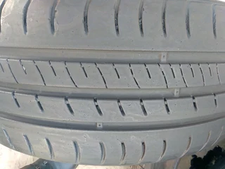 2x 315/35/21 mo pirellis Tyres very good conditions call or whatsapp 0736160110