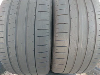 2x 315/40/21 pirellis mo Tyres 90