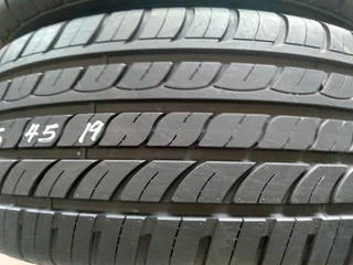 2x 245/45/19 excellent conditions call or whatsapp (0736160110)