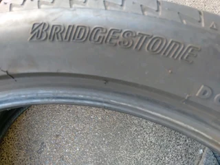 2x 215/45/18 Bridgestone Tyres very good conditions call or whatsapp (0736160110)