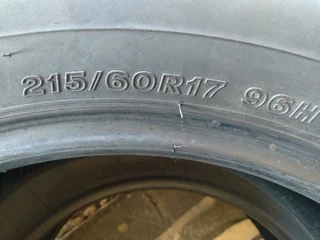 2x 215/60/17 Bridgestone Tyres very good conditions call or whatsapp (0736160110)