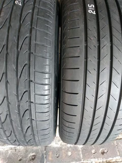 2x 215/60/17 Bridgestone Tyres very good conditions call or whatsapp (0736160110)