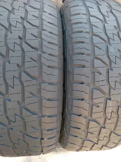 285/60/18 Cooper discovery very good second hands Tyres call or whatsapp 0736160110