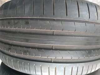 2x 285/30/22 pirellis p zero Tyres very good second hands