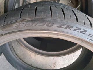 2x 285/30/22 pirellis p zero Tyres very good second hands