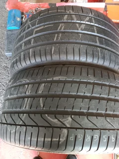 2x 315/35/21 normal Pirellis P Zero Tyres 95% tread