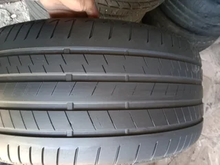 2x 275/40/20 run flat Bridgestone Alenza 90% tread