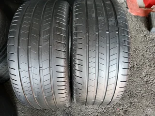 2x 275/40/20 run flat Bridgestone Alenza 85% tread