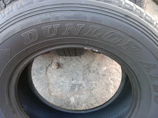 4x 255/65/17 Dunlops grand track