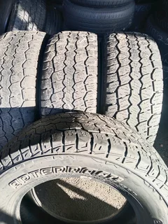 4x 265/65/17 Appolo Tyres white writing