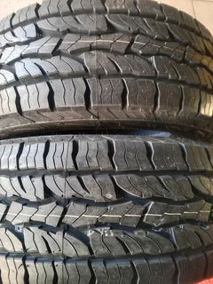 2x brand new 265/60/18 Dunlops grand track brand new Tyres