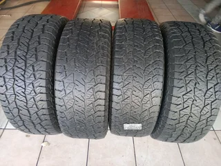 4x 265/65/17 Hankook Dynapro white writing 85% tread