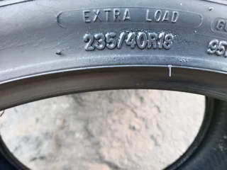 4x 235/40/18 Goodyear Eagle F1 85% tread