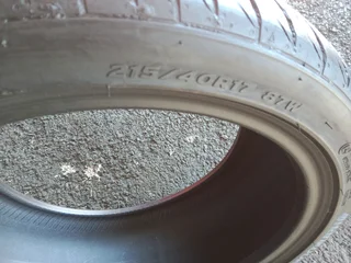 1x 215/40/17 ventures S1evo2