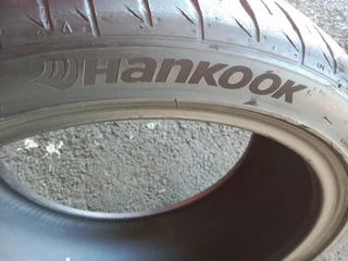 1x 215/40/17 ventures S1evo2