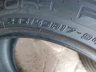 2x 235/45/17 Dunlops Tyres very good second hands Tyres