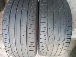 2x 235/45/17 Dunlops Tyres very good second hands Tyres