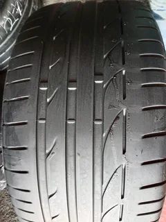 1x 245/40/17 run flat Bridgestone Potenza 85% tread