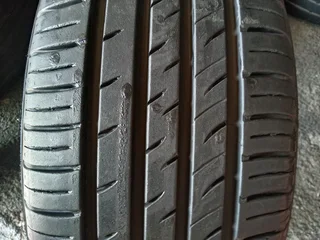1x 205/55/16 normal Tyre kumoh 85% tread