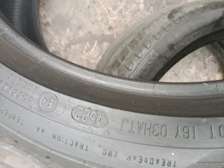 2x 225/45/18 run flat continentals SSR