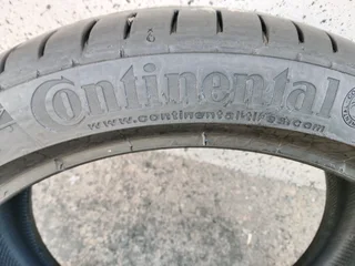 2x 225/40/18 run flat continentals SSR Tyres 90% tread