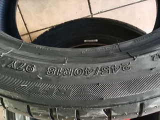 2x brand new 245/40/18 run flat Bridgestone Potenza brand new Tyres R3500 each