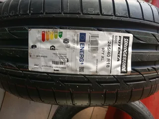 2x brand new 245/40/18 run flat Bridgestone Potenza brand new Tyres R3500 each