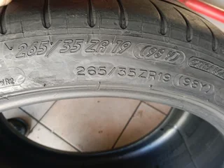 2x 265/35/19 Michelins pilot sport 4s