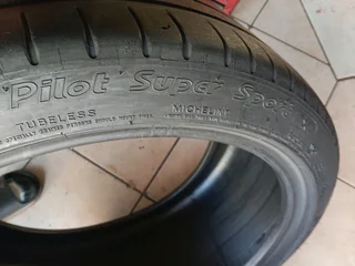 2x 265/35/19 Michelins pilot sport 4s