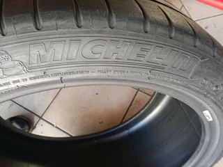 2x 265/35/19 Michelins pilot sport 4s
