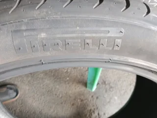 1x 265/40/22 normal Pirelli P Zero 95% tread