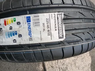 1x 225/45/18 run flat Bridgestone Potenza brand new TYRE