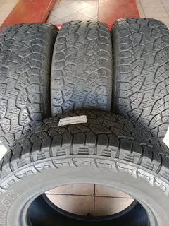 4x 265/65/17 Hankook dynapro white writing 85% tread