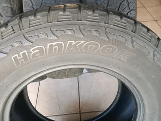 4x 265/65/17 Hankook dynapro white writing 85% tread