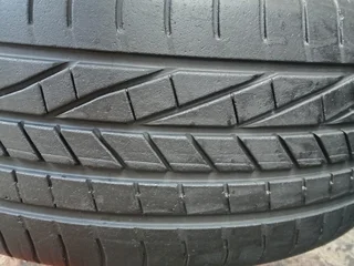 1x 245/40/20 run flat Goodyear Excellence