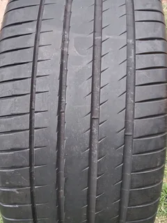 1x 315/30/22 normal michelins pilot sport 4s Tyre 95% tread