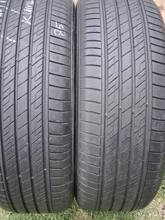 2x 225/55/18 Kumho Solus HS63 Tyres 85% tread
