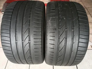 2x 315/35/20 run flat Bridgestone Dueler 85% tread