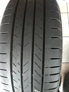 2x 215/60/17 Bridgestone Alenza 90% tread