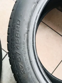 2x 275/45/20 Goodyear Eagle F1