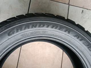 1x 275/55/20 Dunlop grand track AT3D