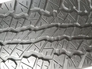 1x 275/55/20 Dunlop grand track AT3D