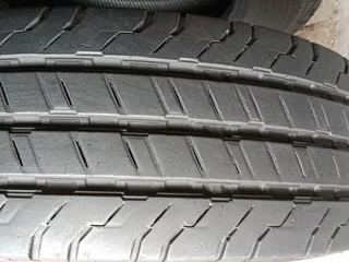 2x 195/70/15C continentals Tyres 90% tread